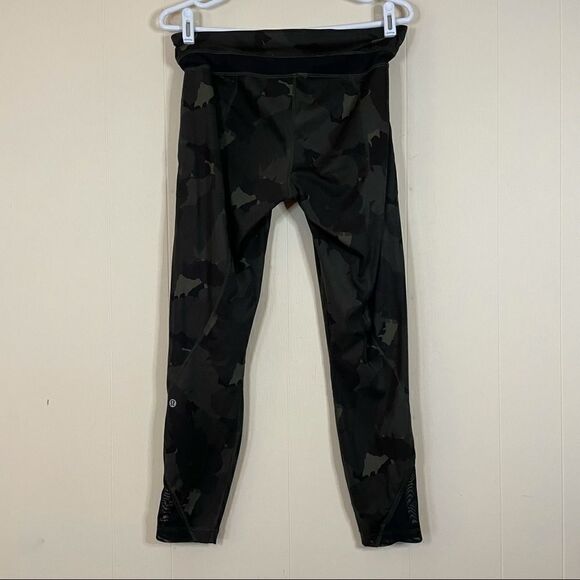 Lululemon Inspire Tight II Camo Leggings - Picture 4 of 7